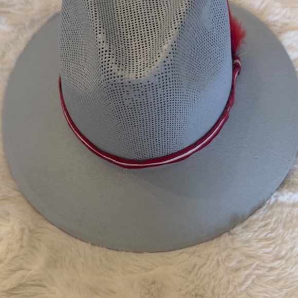 HAT Fedora / Explorer style in blue with read headband  and red feather NWOT main image 4